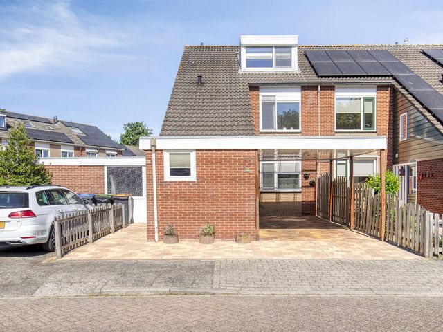 Leeuwerik 80, Bunschoten-Spakenburg