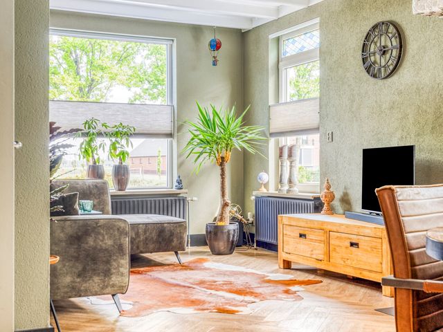 Oosterdiep WZ 115, Emmer-Compascuum