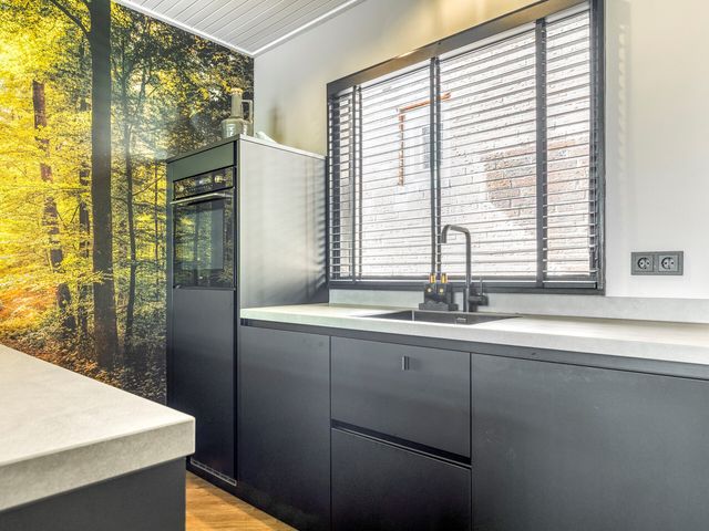 Oosterdiep WZ 115, Emmer-Compascuum