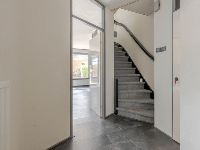Bazeldijk 12, Rotterdam