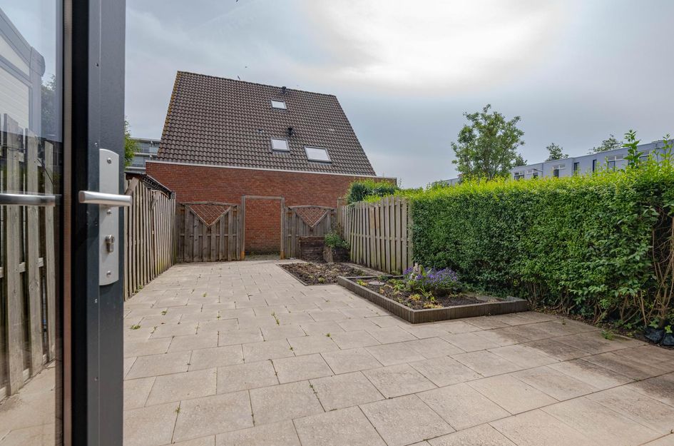 Bazeldijk 12