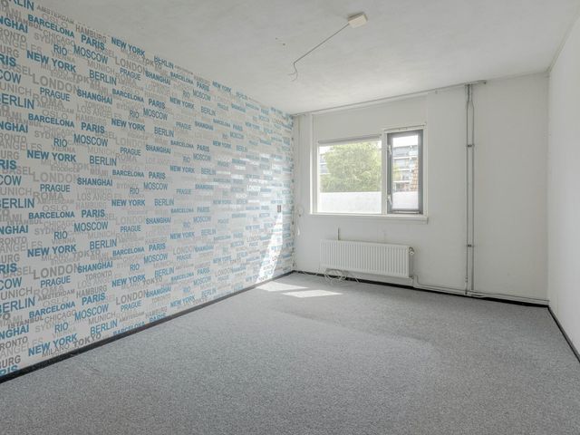 Bazeldijk 12, Rotterdam
