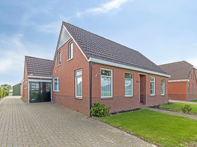 Radsweg 48, Roodeschool