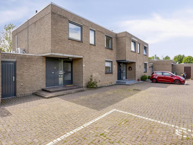 Willem Alexanderweg 33, Maastricht