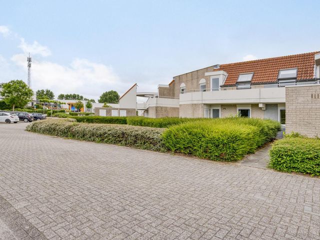 Centrum 27, Brouwershaven