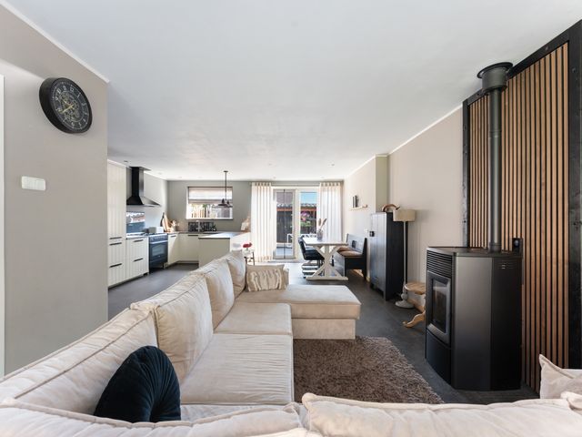 De Savornin Lohmanweg 17, Alblasserdam