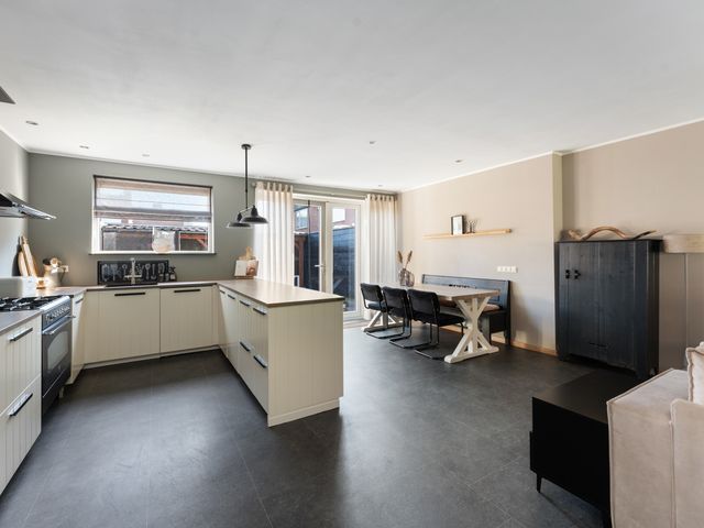 De Savornin Lohmanweg 17, Alblasserdam