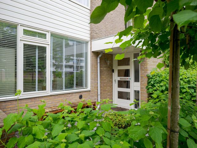 Thorbeckeweg 12, Voorschoten