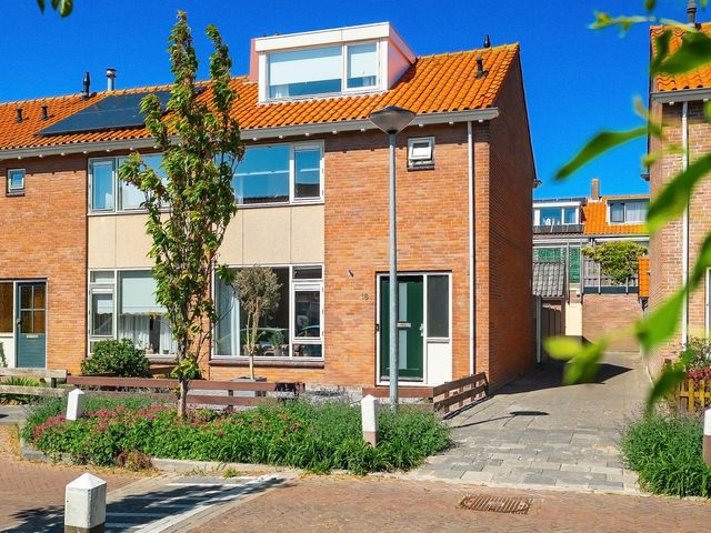 Waalstraat 18, Den Helder