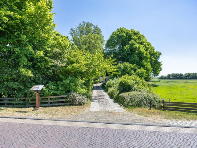 De Wymerts 1, Molkwerum