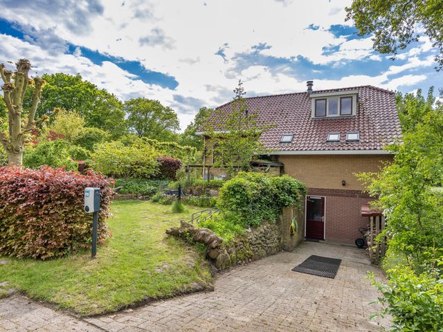 Oude Balksterweg 1, Oudemirdum