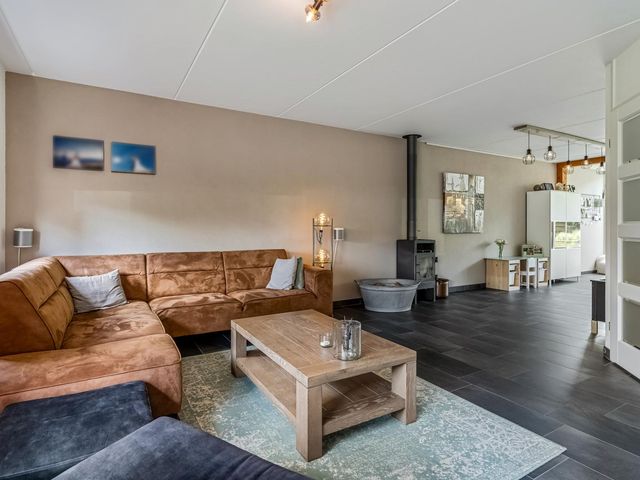 De Breeacker 19, Oosterhout