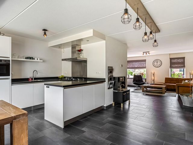 De Breeacker 19, Oosterhout