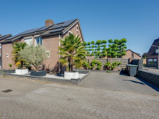 Noordsingel 64, Sprundel