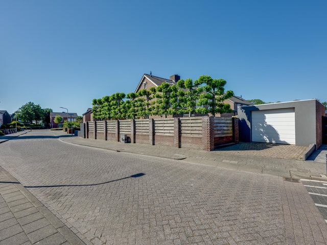 Noordsingel 64, Sprundel
