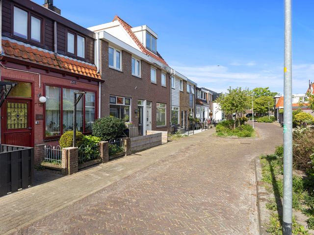 Beukenkampstraat 16, Den Helder