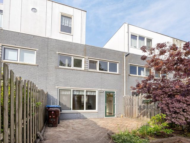 Rie Cramerlaan 33, Leiden