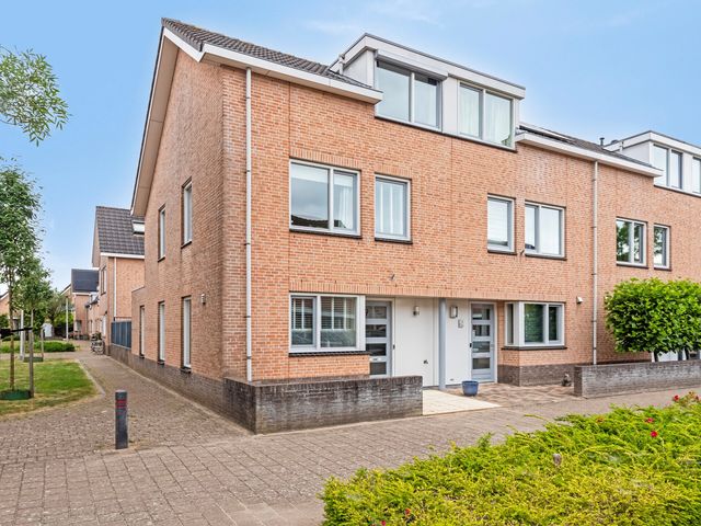 Fonteinkruid 9, Hendrik-Ido-Ambacht