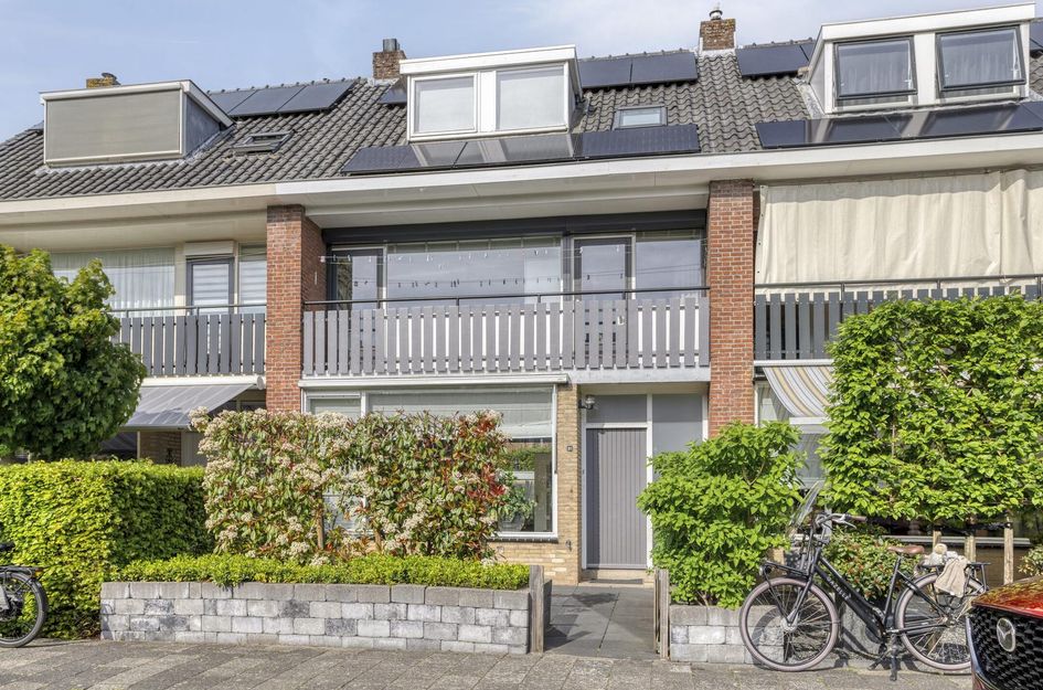 van Ostadelaan 81