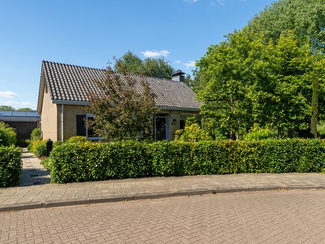 Reygerboslaan 30, Giessen
