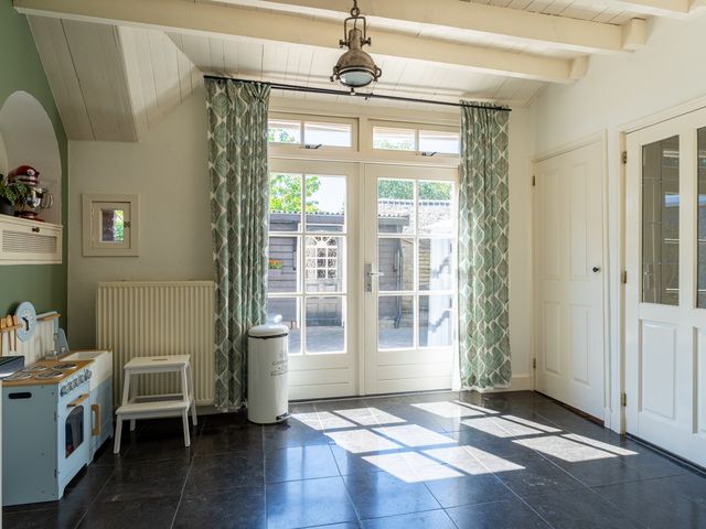 Uitwijksestraat 6, Uitwijk