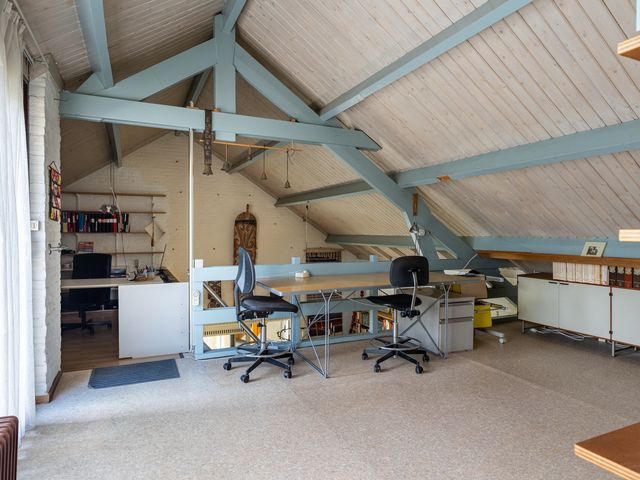 Galerij 8, Almkerk