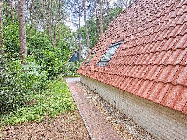 Calluna Oost 80, Ommen