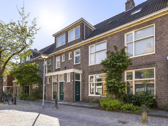 Louise Henriettestraat 8, Groningen