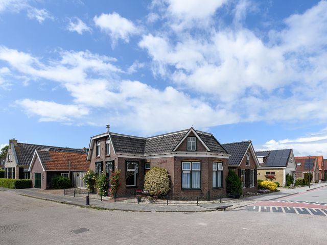 Kade 44, Sint Nicolaasga
