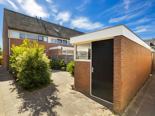 De Krommert 67, Oosthuizen