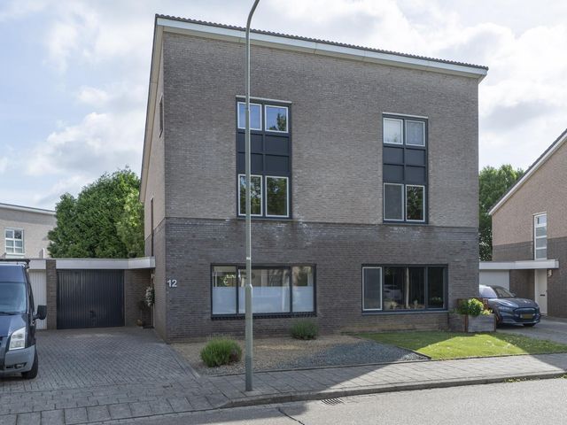 Saffierstraat 12, Sittard