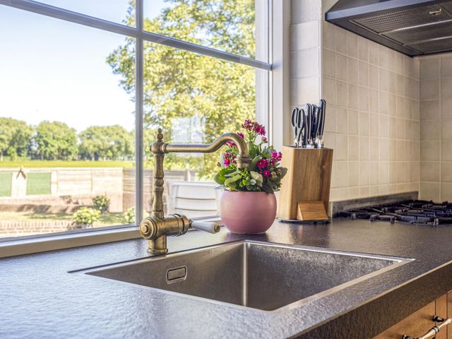 De Hul 2, Alphen