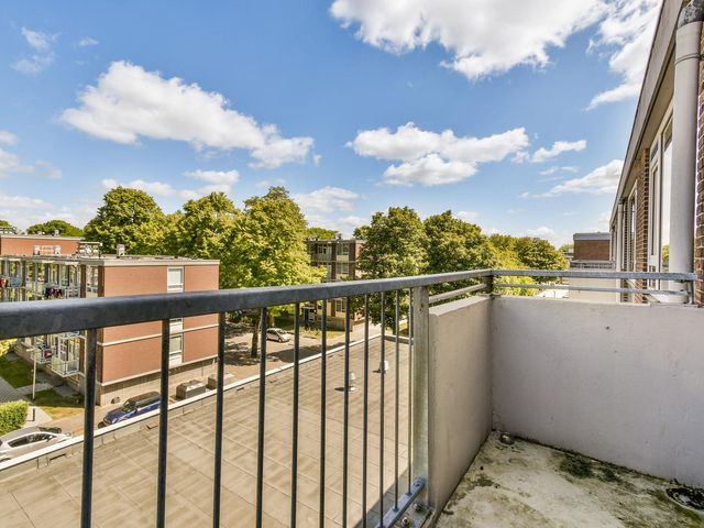 Vaarnerkamp 98, Rotterdam