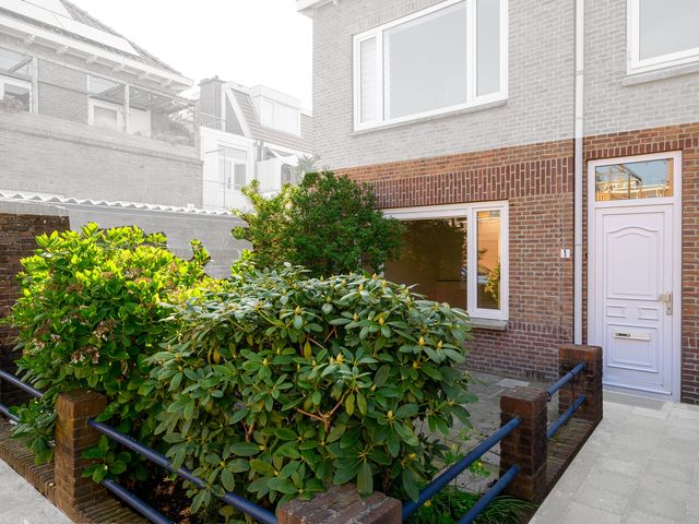 Claudiusstraat 1, Voorburg
