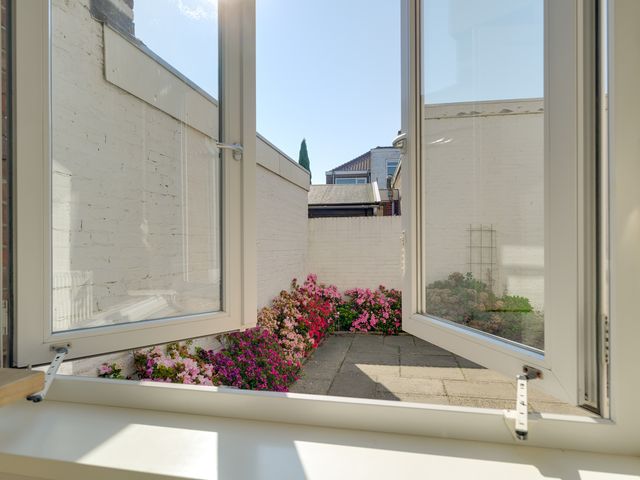 Claudiusstraat 1, Voorburg