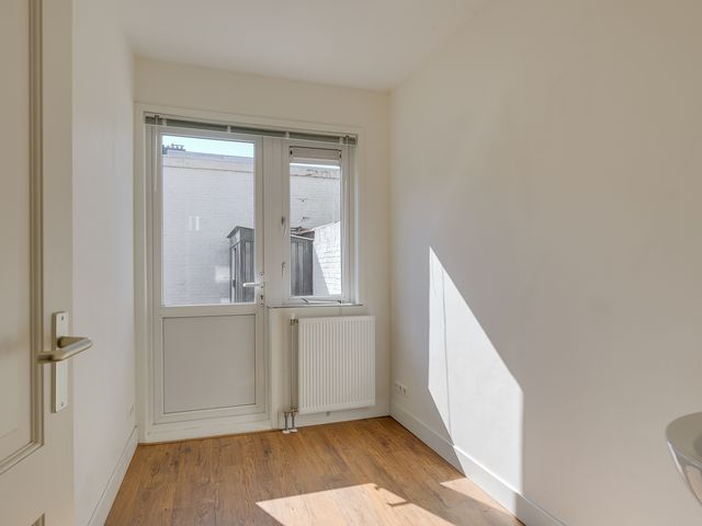 Claudiusstraat 1, Voorburg