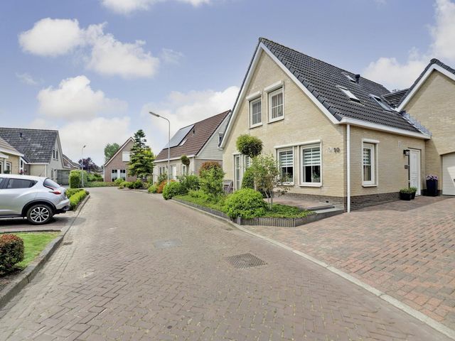 Ada van Hollandstraat 10, 'S-Heer Hendrikskinderen