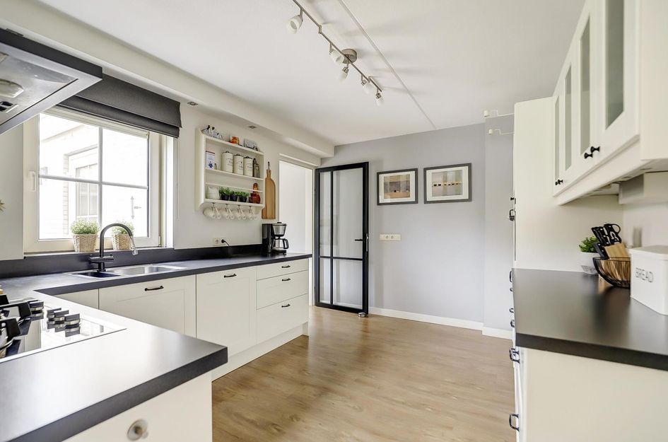 Ada van Hollandstraat 10