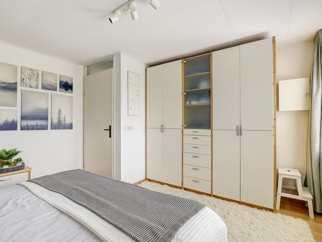 Ada van Hollandstraat 10, 'S-Heer Hendrikskinderen