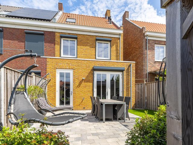 Spinnaker 11, Sint-Annaland