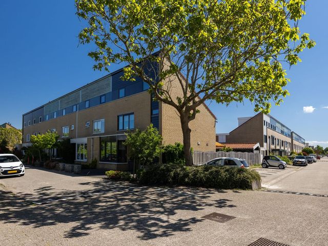 Gerard den Brabanderhof 64, Hoorn