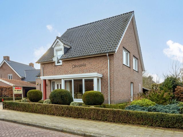 Schoolstraat 1, Grubbenvorst