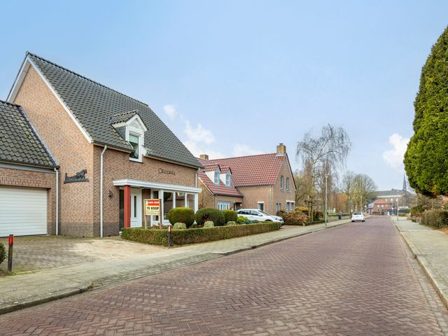 Schoolstraat 1, Grubbenvorst