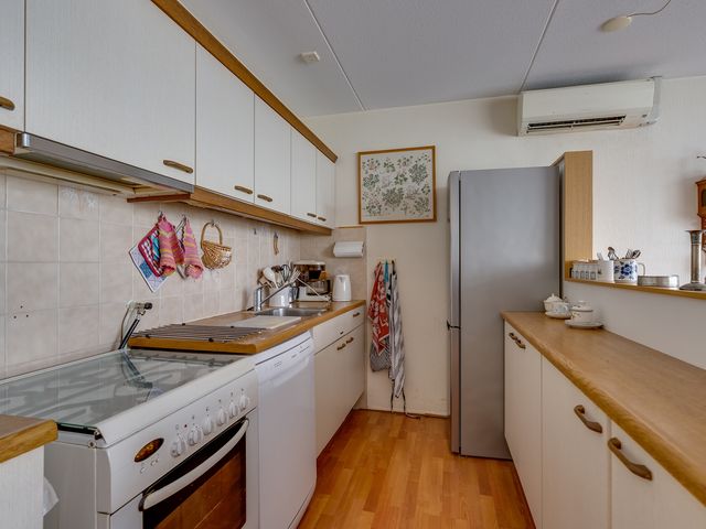 Ravelstraat 66, Rhoon
