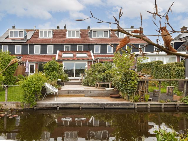 Heems Weer 31, Broek in Waterland