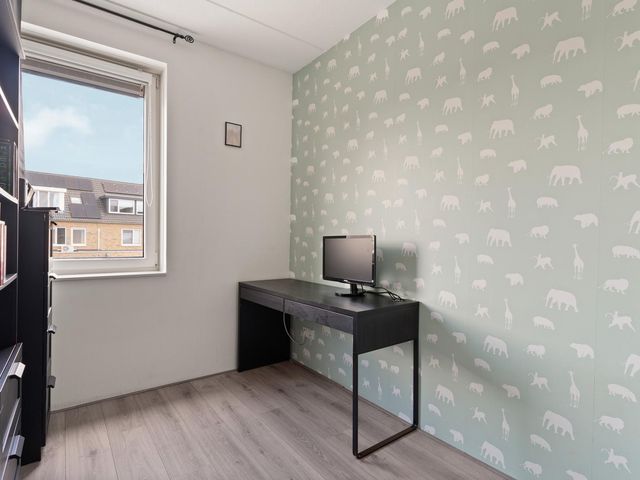 Marie Curielaan 148, Almere