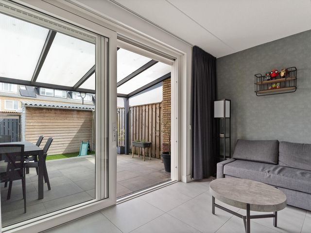 Marie Curielaan 148, Almere