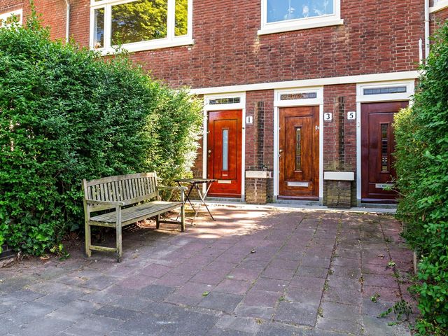 Larikslaan 3, Rijswijk