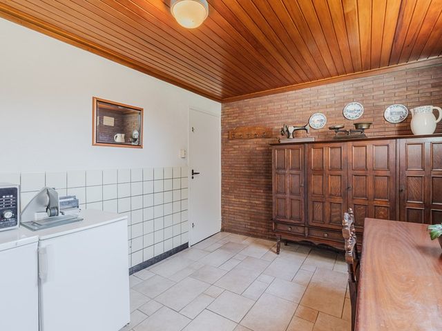Gouverneur Houbenstraat 21, Stevensweert