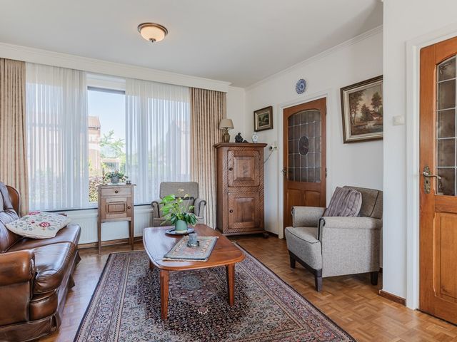 Gouverneur Houbenstraat 21, Stevensweert